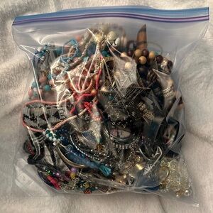 Assorted Women's Accessory Set